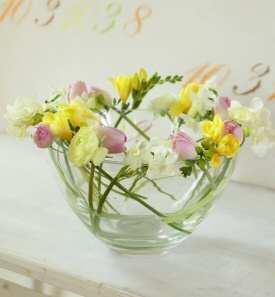 Húsvéti üdvözlet virágokkal!