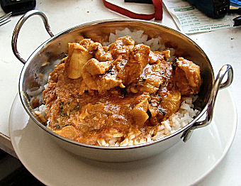 Curry-csirke-édesburgonya-karfiol
