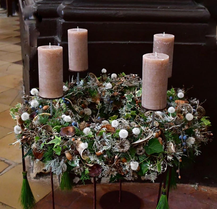 adventi_koszoru_kiallitas_2019_felnott1 adventi_koszoru_kiallitas_2019_felnott1