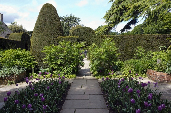 hidcote-manor-804077_1280