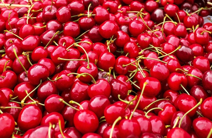 cherries-1465801_1920
