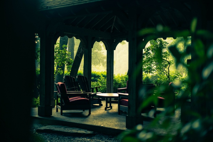 empty-gazebo-garden