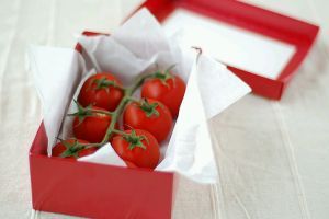 Készítsünk gyorsan karácsonyi díszdobozt!