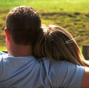 Az együtt élő párok hajlamosabbak a szakításra?