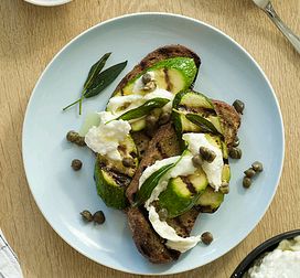 Kapribogyós körözött ínyenceknek