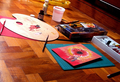 Akik kénytelenek kis helyen dolgozni. Tippek a festészet művelőinek!