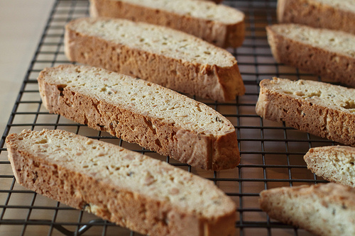 Hogyan készítsünk mézes-levendulás biscottit?