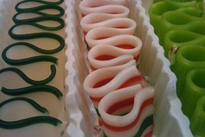 Hogyan készítsünk csíkos kandiscukrot?