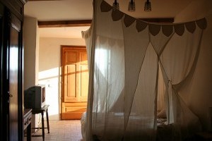 Hogyan építsünk baldachinos ágyat?