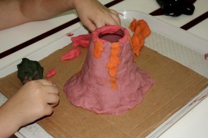 Hogyan készítsünk a gyerekünknek gyurmát?