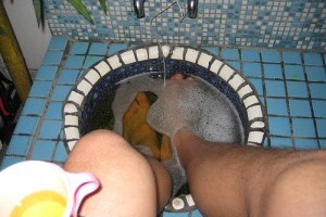 Hogyan készítsünk otthon lábfürdőt?