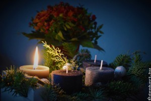 Mit jelentenek a színek az adventi koszorún?