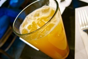 Készítsünk sárgadinnyés üdítőitalt