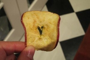 Így készül az alma chips!
