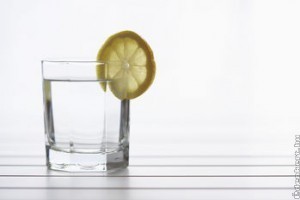 Tavaszi méregtelenítés sok-sok folyadékkal