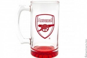 Kedvenc csapatod logójával ellátott üvegáruból finomabb a frissítő is!