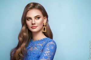 Az arany fülbevaló mindig telitalálat