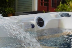 3 tipp, hogy élvezd a jakuzzizást a legnagyobb forróságban is