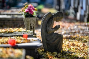 Emlékezzünk meg biztonságban elhunyt szeretteinkről