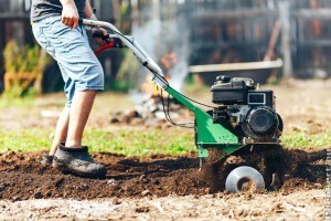 Hogyan válasszuk ki, illetve mire használjuk a kapálógépet?