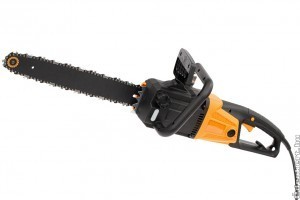 Elektromos láncfűrész a ház körüli teendőkhöz