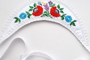 Párta, a magyar menyasszonyi fejdísz, avagy mi kell egy magyaros esküvőhöz?