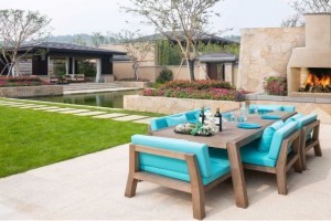 Milyen szempontokat vegyünk figyelembe kültéri burkolat vásárlásakor?