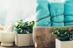 Tárolási trükkök, hogy a legtöbbet hozzuk ki az apró fürdőszobából