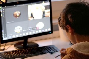 Megéri gamer monitort venni használtan?