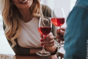 Hogyan válasszunk borokat, ha otthoni borkóstolásra vágyunk?