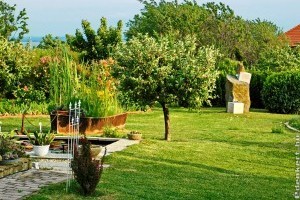 Egy portán két művész, avagy a Képírók kertje