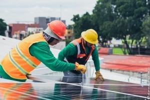 Láthatósági munkaruha - mely szakmákhoz kötelező?