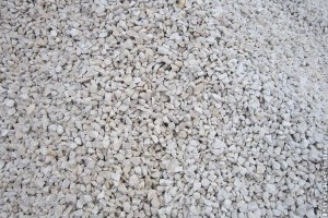 Murva: az ideális talajfedő anyag a kertben