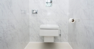 A fali WC-k: elegancia és praktikum a modern fürdőszobákban