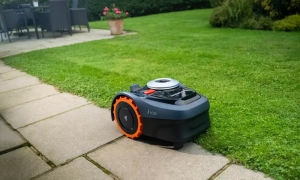 Így válasszunk a kertünkhöz megfelelő robotfűnyírót!