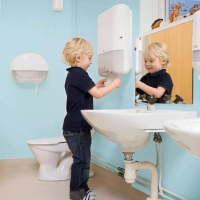 Higiénia, kényelem és megbízhatóság a mosdókban