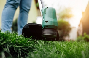 Elektromos fűkaszák otthoni kertgondozáshoz – precíz munka, tiszta eredmény