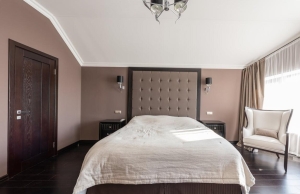 Modern ajtótípusok, amikor a dizájn a környezettel együttműködve formálja az otthont