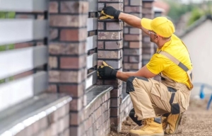 Miért érdemes szakemberre bízni a kerítés kivitelezését?