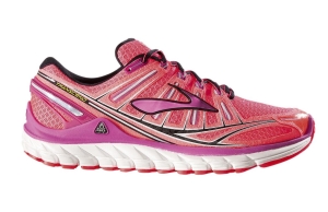 A láb védelme mindennapjainkban – miért számít a megfelelő lábbeli?