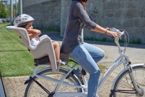 Így szállíthatod a gyermeked biztonságosan kerékpárral