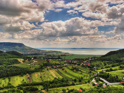 A Balaton és a Duna is bekerülhet a világ 7 csodája közé?